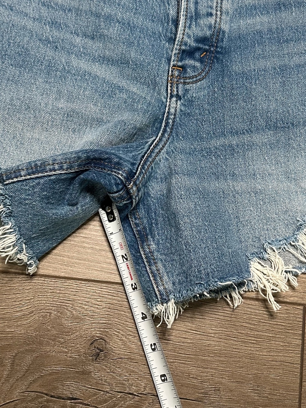 Abercrombie & Fitch The Dad High Rise Stretch Frayed Blue Jean Shorts Size 28 - Picture 8 of 8